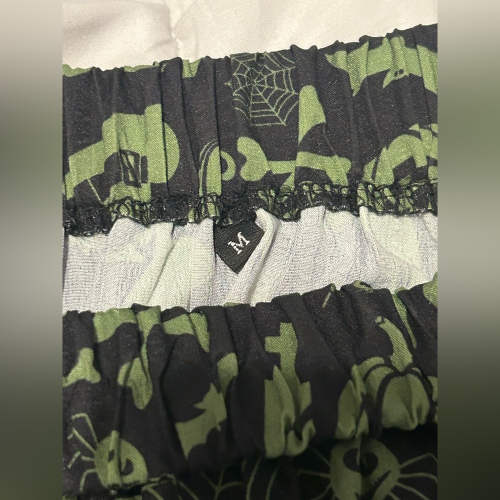CORAMOON SZ M BLACK/GREEN GOTHIC SKULL CROP TOP & LONG SKIRT HALLOWEEN WITCHY - Picture 5 of 5